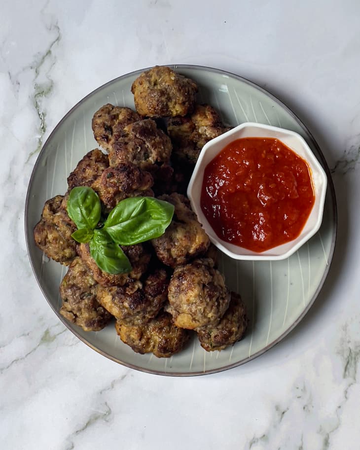Air Fryer Meatballs Recipe (Tender and Juicy) Kitchn